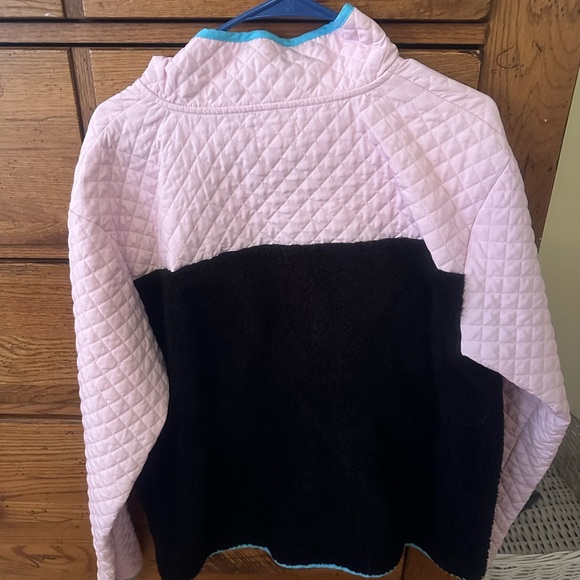 Cabana- Crown & Ivy Pullover - Picture 2 of 2